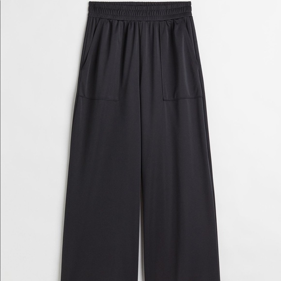 H&M wide sports trouser - Picture 3 of 5